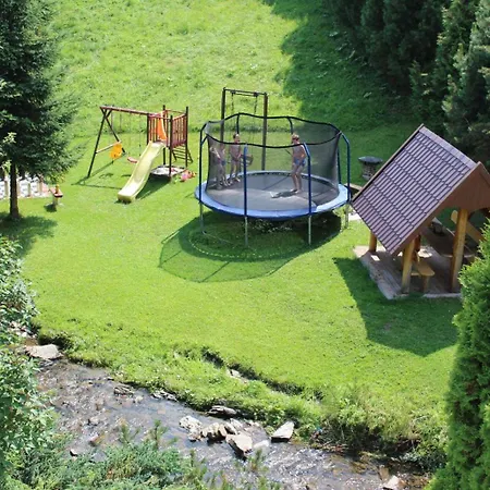 Romanticke House Daniela & Julia