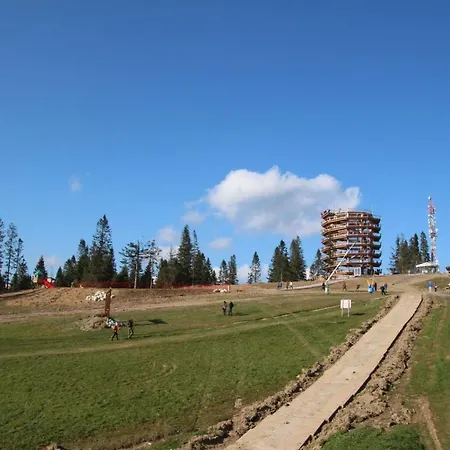 Romanticke House Daniela & Julia