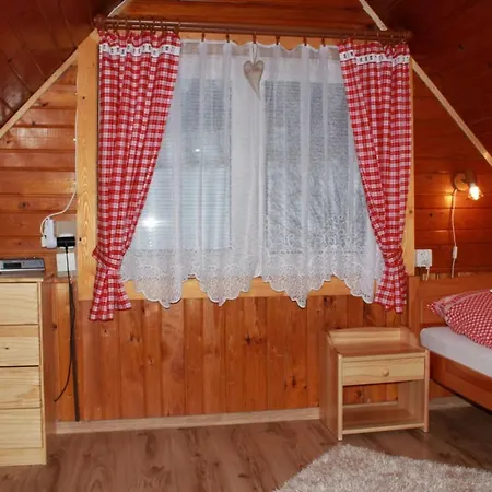 Romanticke House Daniela & Julia Ždiar